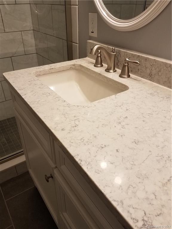 13720 Woody Point Road Charlotte, NC 28278 - Photo 11 of 23 Gallery Image 11