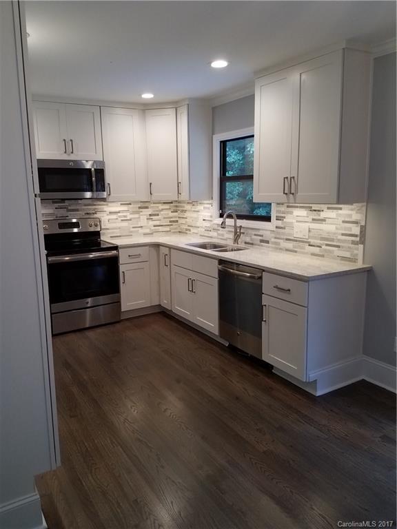 13720 Woody Point Road Charlotte, NC 28278 - Photo 14 of 23 Gallery Image 14