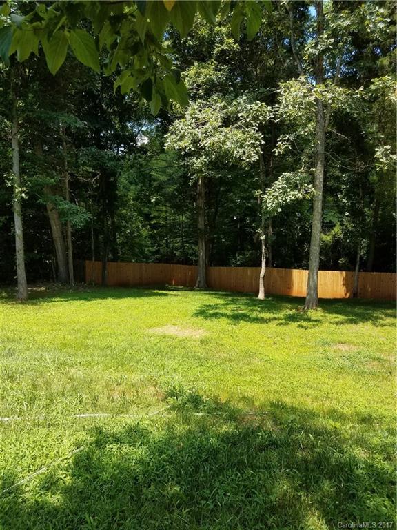 13720 Woody Point Road Charlotte, NC 28278 - Photo 4 of 23 Gallery Image 4