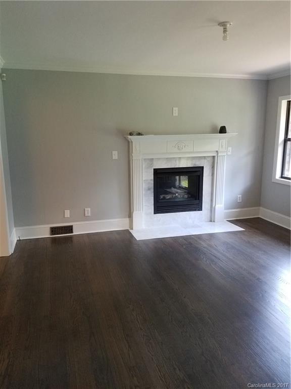 13720 Woody Point Road Charlotte, NC 28278 - Photo 5 of 23 Gallery Image 5