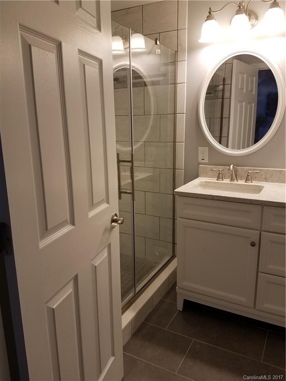 13720 Woody Point Road Charlotte, NC 28278 - Photo 8 of 23 Gallery Image 8