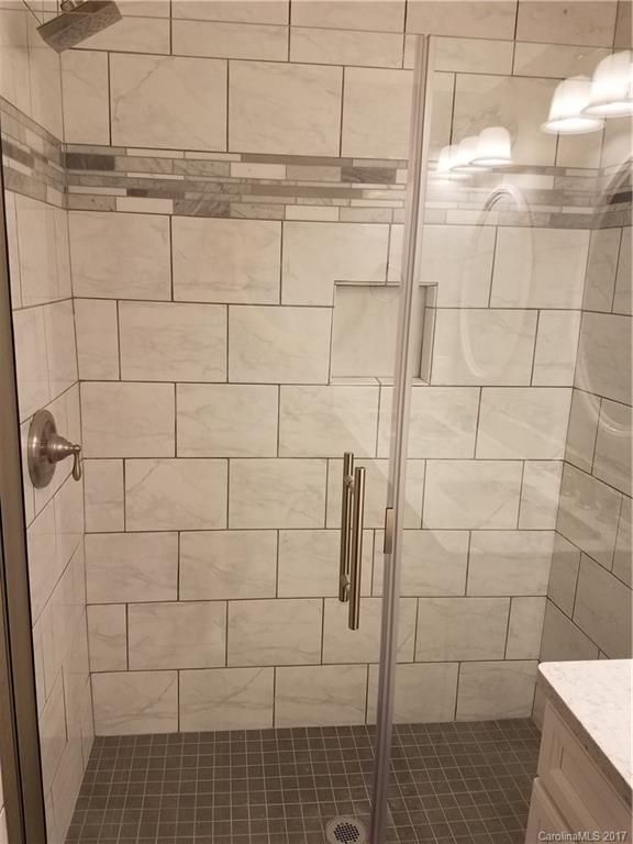 13720 Woody Point Road Charlotte, NC 28278 - Photo 9 of 23 Gallery Image 9