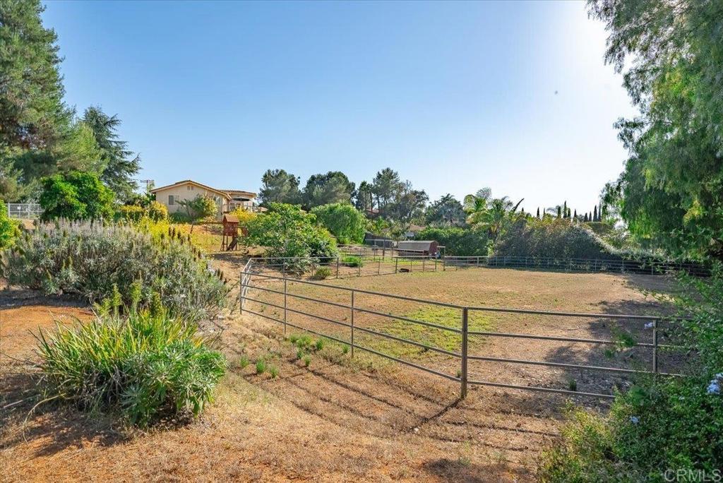 1960 Elevado Road Vista, CA 92084 - Photo 67 of 76