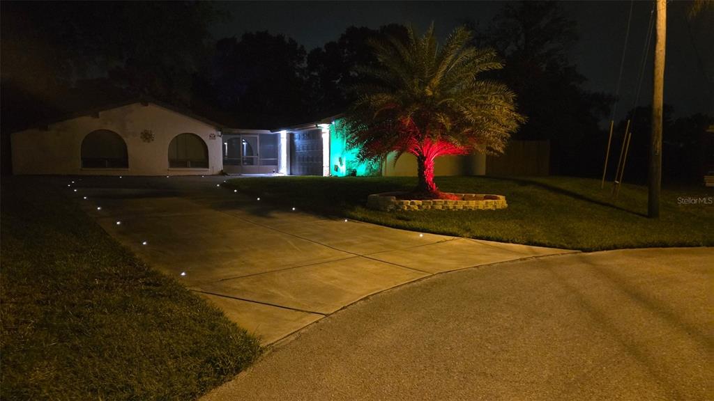 7041 Mayhill Court Spring Hill, FL 34606 - Photo 2 of 31