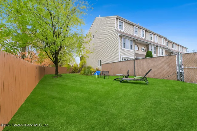 $699,000 | 25 Claudia Court | Graniteville