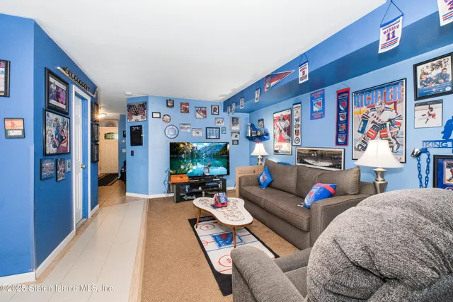 $699,000 | 25 Claudia Court | Graniteville