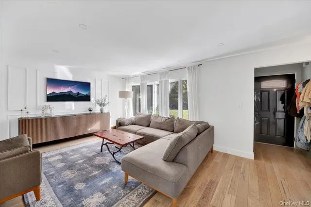 $799,000 | 2947 Curry Street, Yorktown Heights, NY 10598