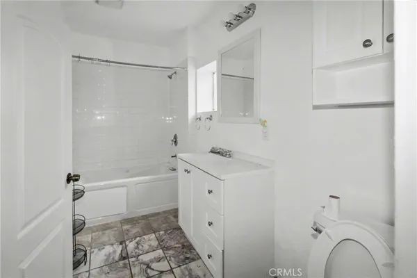 $675,000 | 3826 West 115th Street, Hawthorne, CA 90250