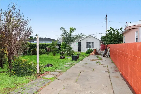 $675,000 | 3826 West 115th Street, Hawthorne, CA 90250