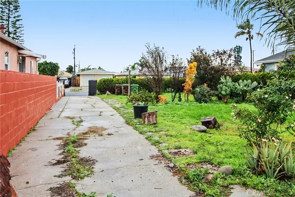 $675,000 | 3826 West 115th Street, Hawthorne, CA 90250