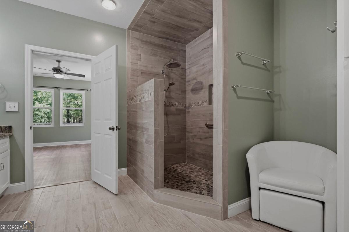 609 Morgan Street Albany, GA 31705 - Photo 21 of 74 a bathroom with a shower and toilet