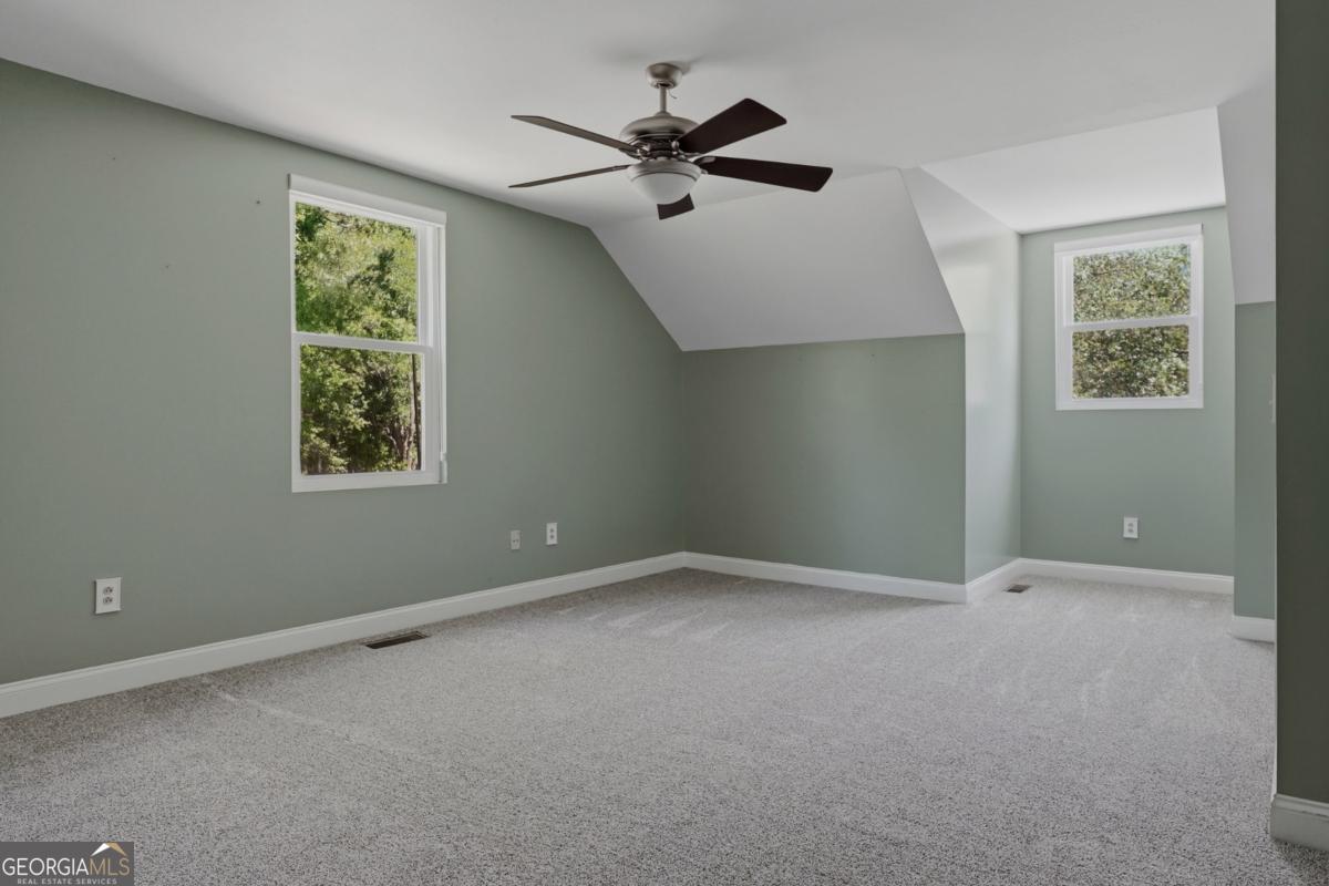 609 Morgan Street Albany, GA 31705 - Photo 29 of 74 a view of an empty room with a window