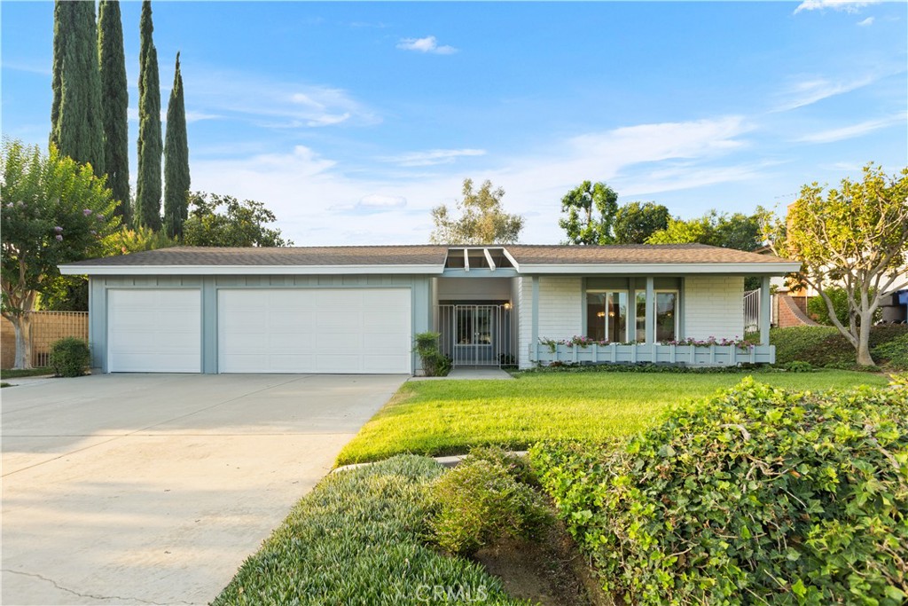 2158 Ranchwood Place Riverside, CA 92506 - Photo 1 of 25 Gallery Image 1