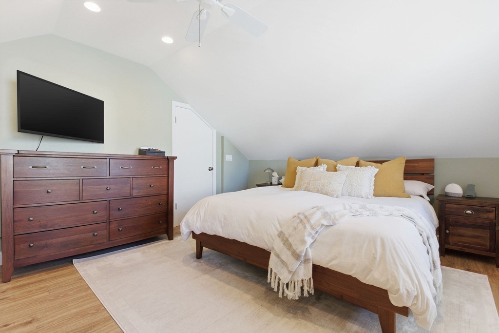 7 Maple Street, Unit 7 Reading, MA 01867 - Photo 21 of 40
