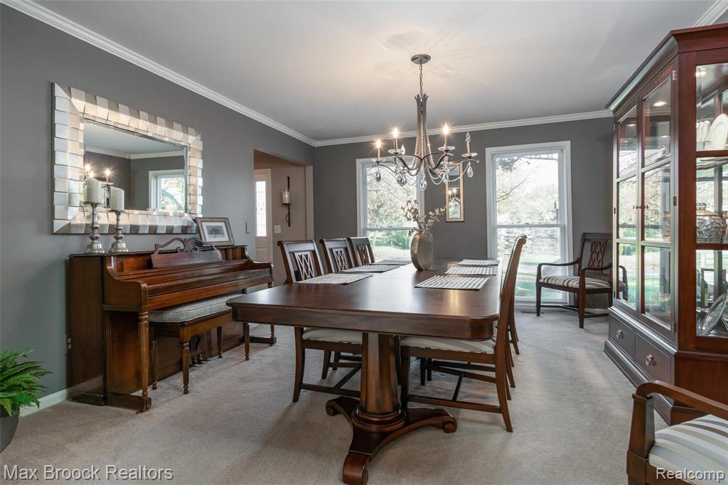 313 Lake Forest Road Rochester Hills, MI 48309 - Photo 14 of 32