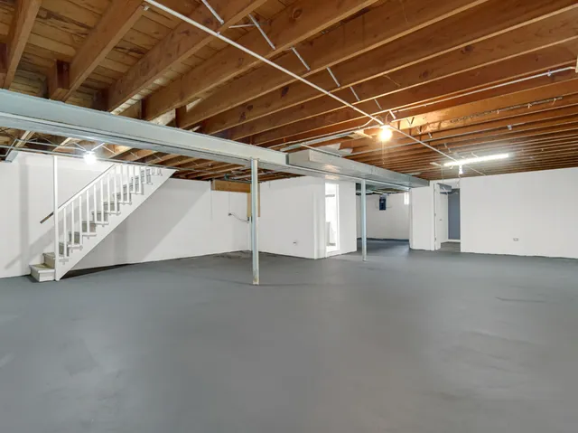 $229,999 | 2621 Ridge Road, Lansing, IL 60438