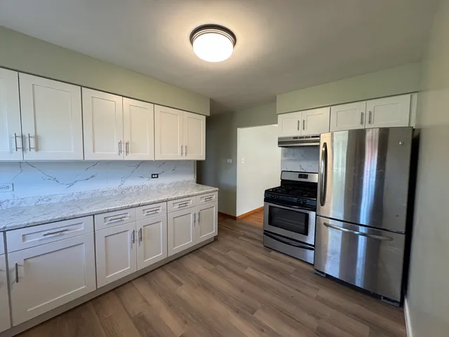 $229,999 | 2621 Ridge Road, Lansing, IL 60438