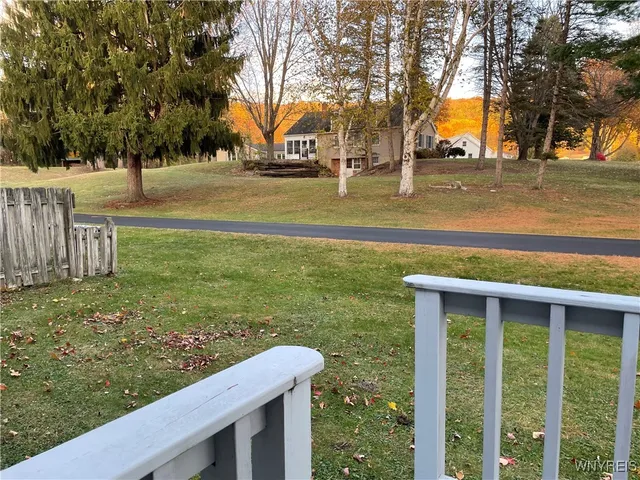 $369,900 | 6072 Thornwood Drive, Boston, NY 14075