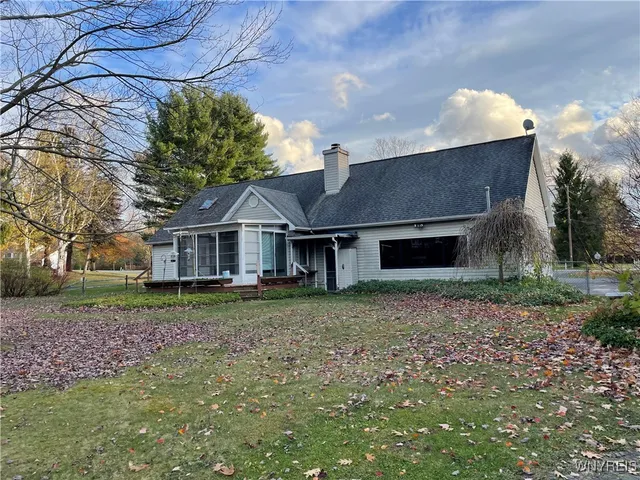 $369,900 | 6072 Thornwood Drive, Boston, NY 14075