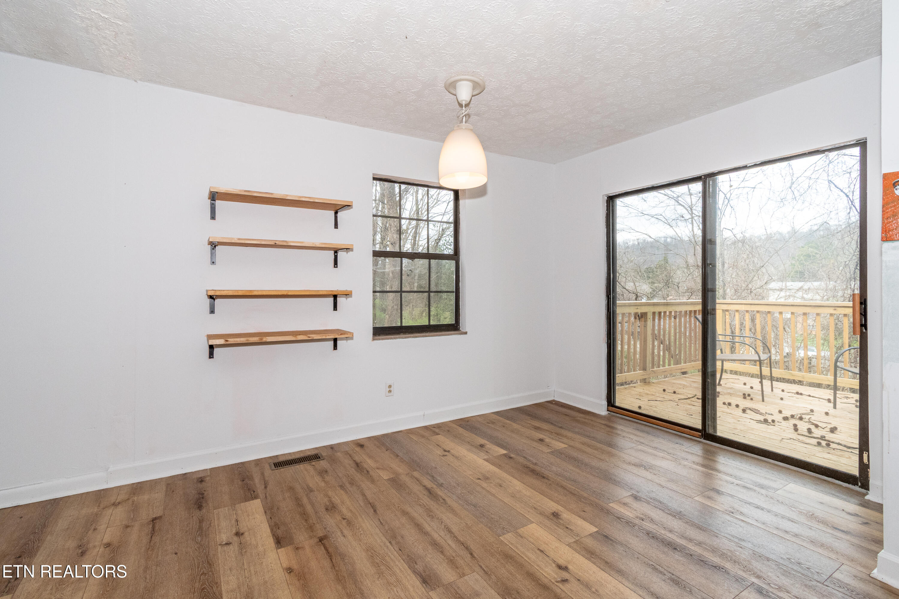 2839 Rifle Range Drive Knoxville, TN 37918 - Photo 12 of 31 Dining space