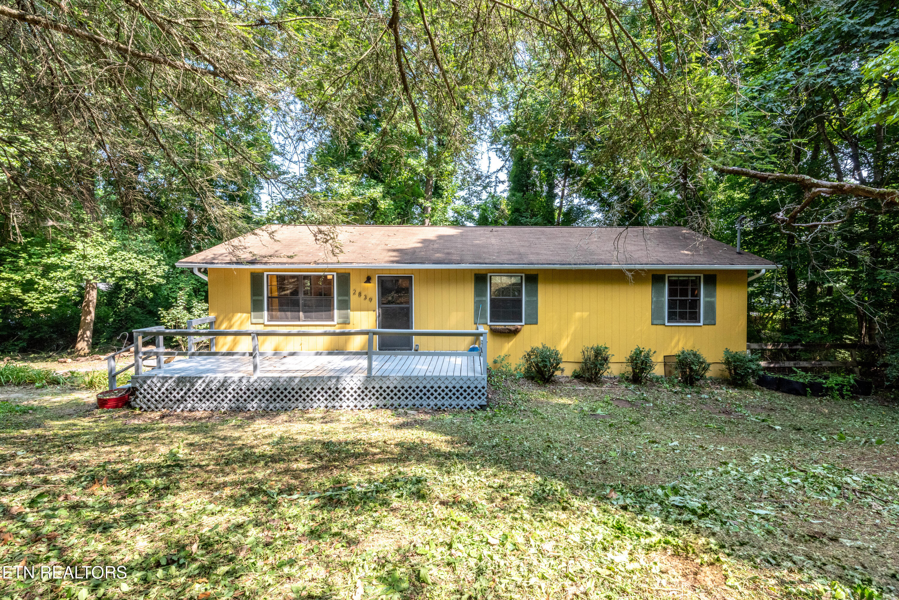 2839 Rifle Range Drive Knoxville, TN 37918 - Photo 5 of 31 Nestled among trees!