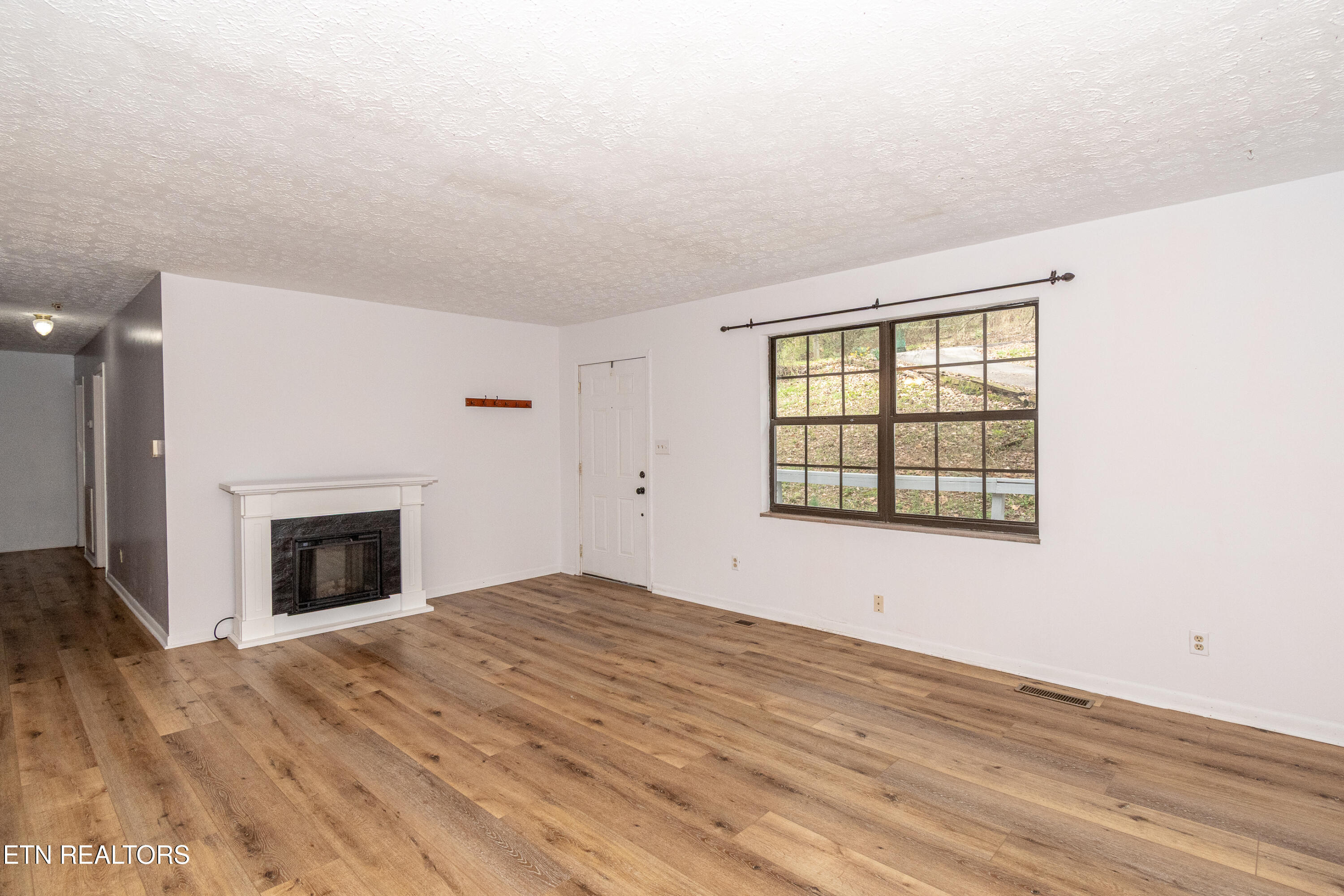 2839 Rifle Range Drive Knoxville, TN 37918 - Photo 7 of 31 Fireplace