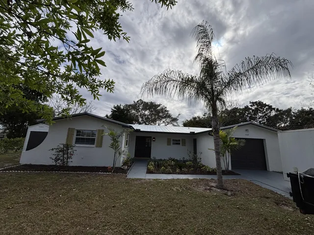 $3,000 | 1160 East 12th Street, Stuart, FL 34996