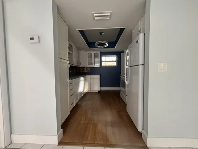 $3,000 | 1160 East 12th Street, Stuart, FL 34996