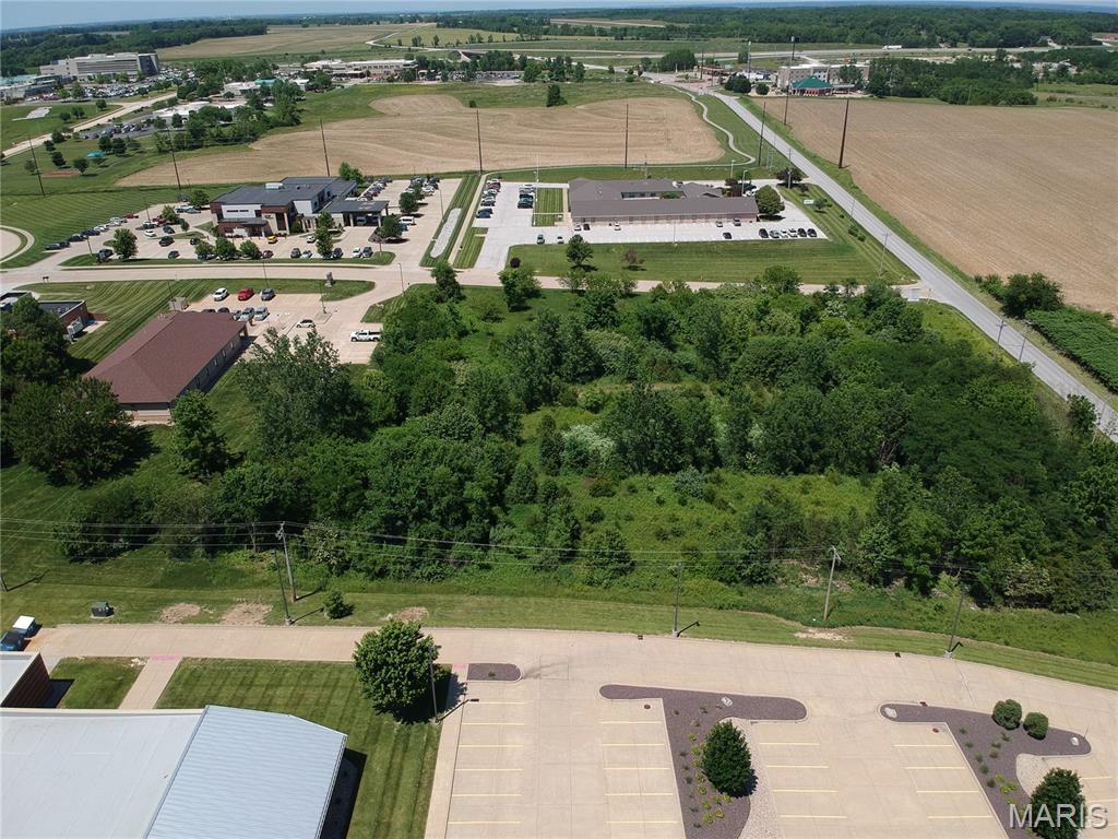 10 Forest Hill Road Hannibal, MO 63401 - Photo 2 of 5