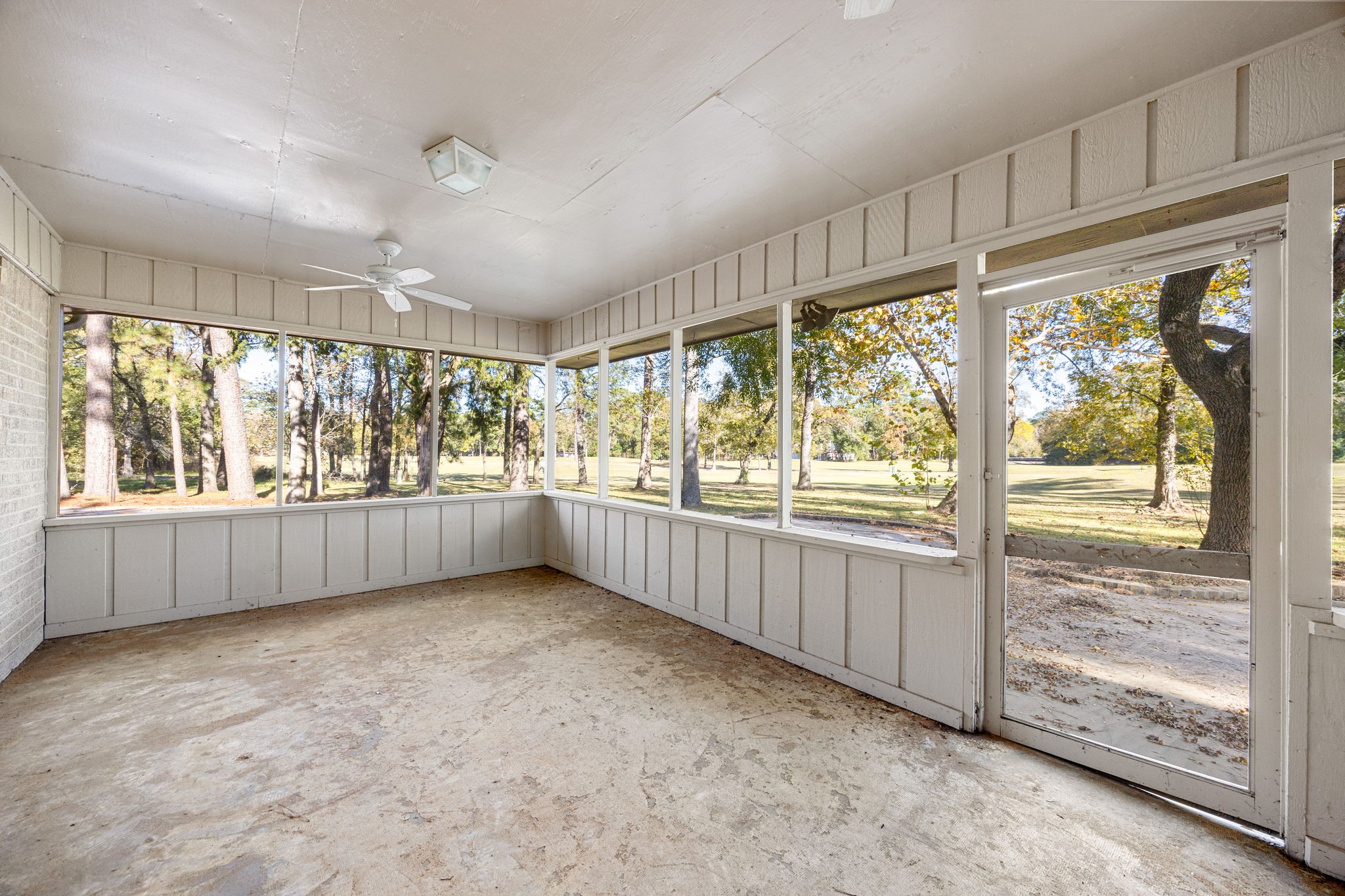 479 Brandon Road Conroe, TX 77302 - Photo 36 of 42 a view of an empty room with a window
