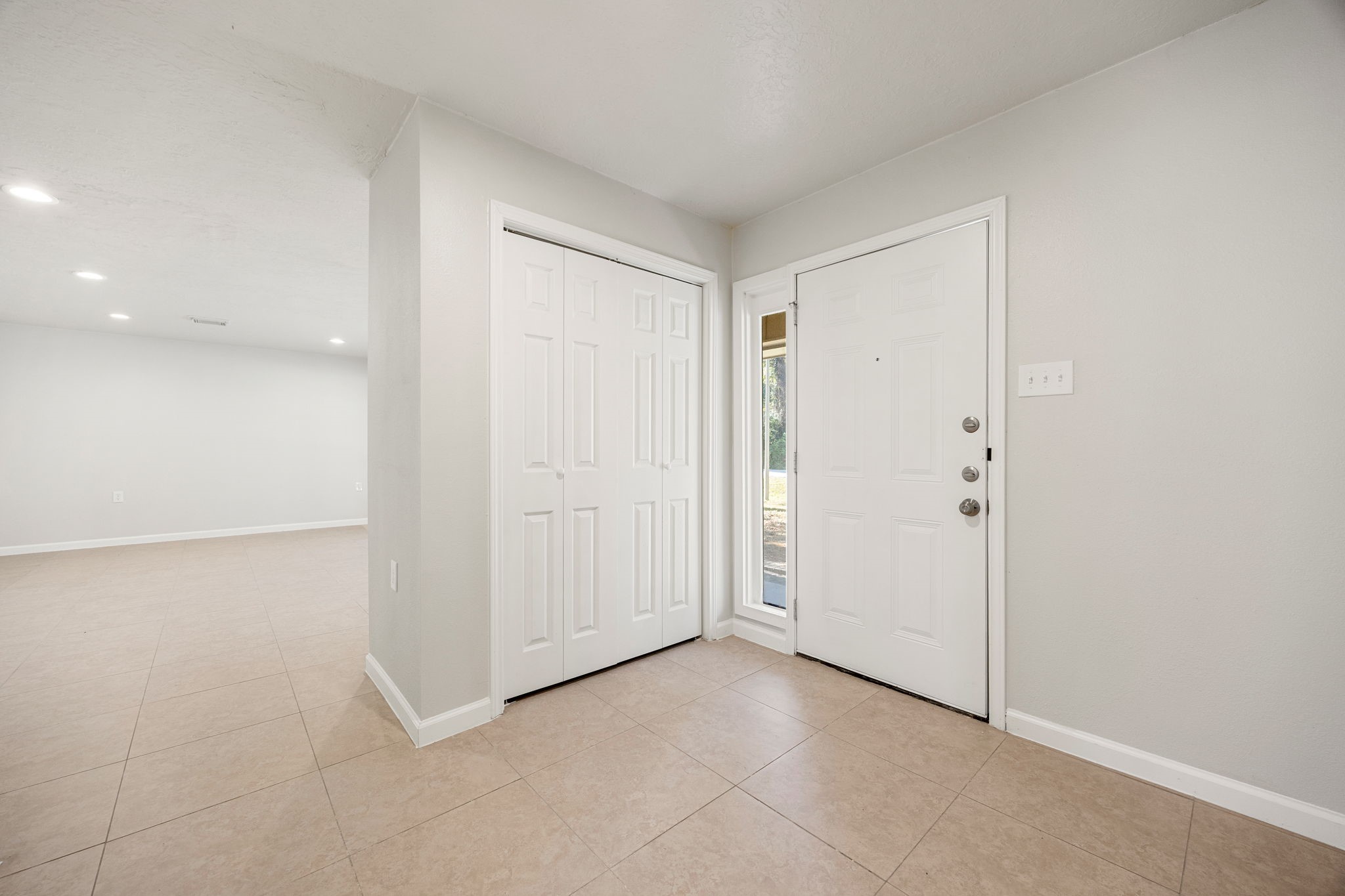 479 Brandon Road Conroe, TX 77302 - Photo 4 of 42