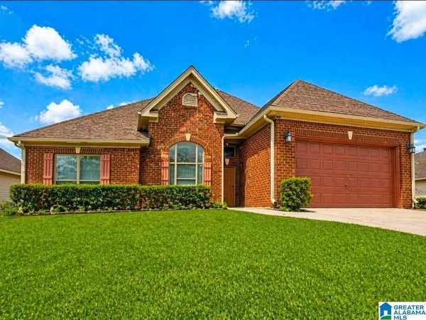 $304,900 | 2042 Forest Lakes Lane, Sterrett, AL 35147