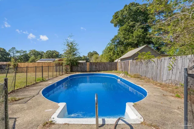 $295,000 | 6494 Kennington Circle, Milton, FL 32570