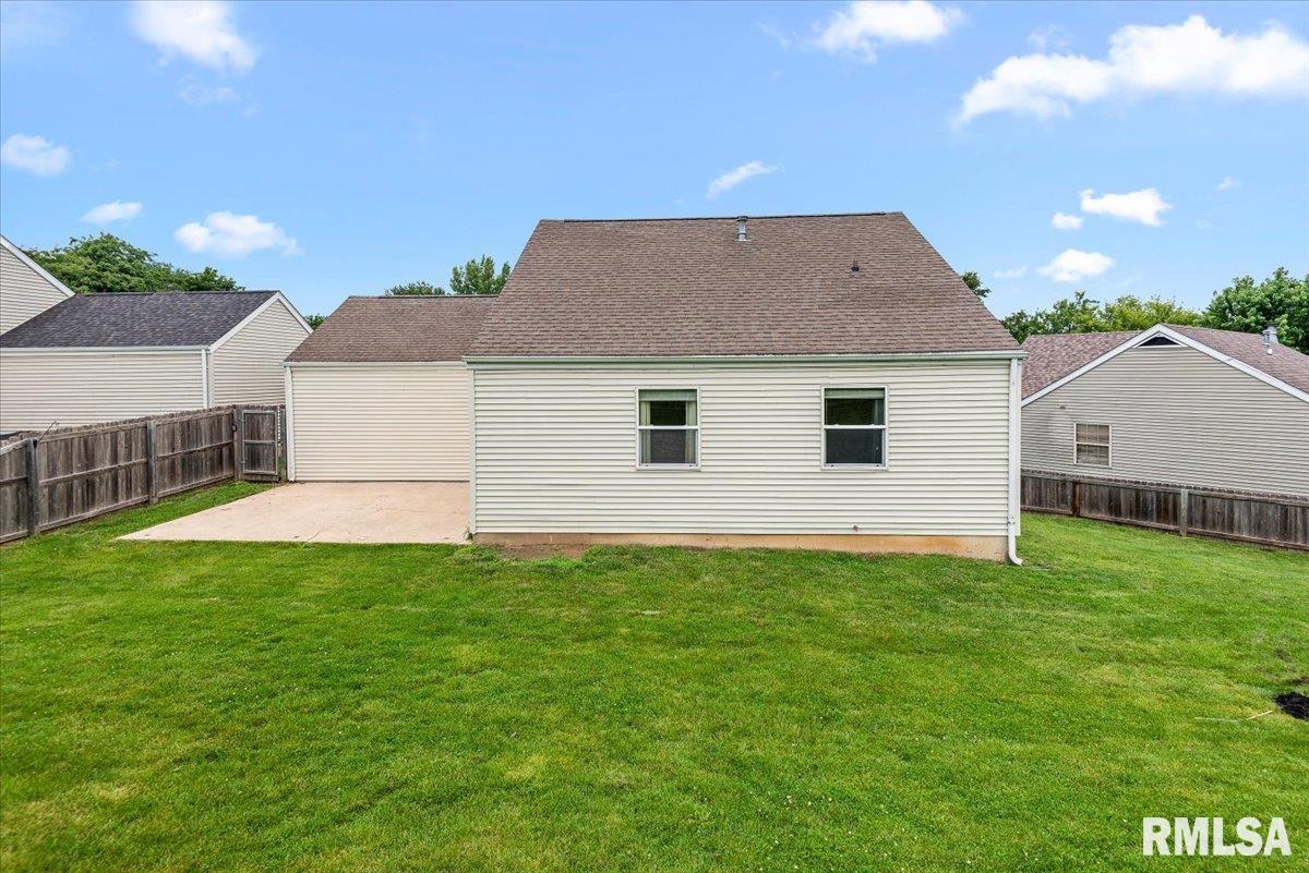 1524 Maureen Court Springfield, IL 62702 - Photo 27 of 29