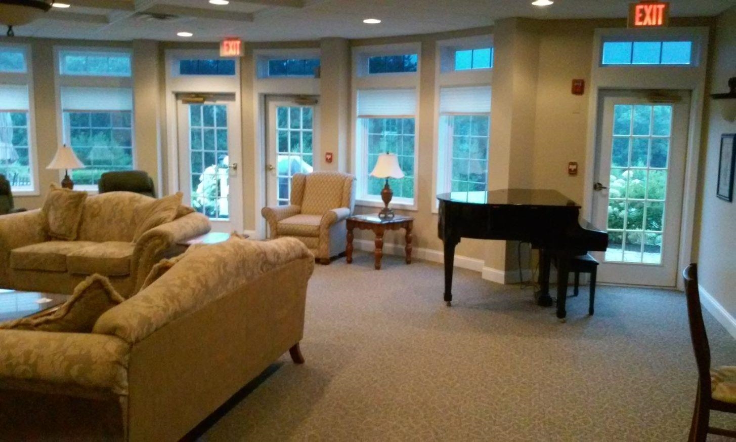 118 Secretariat Estates, Unit 105 Rochester, NH 03867 - Photo 17 of 38