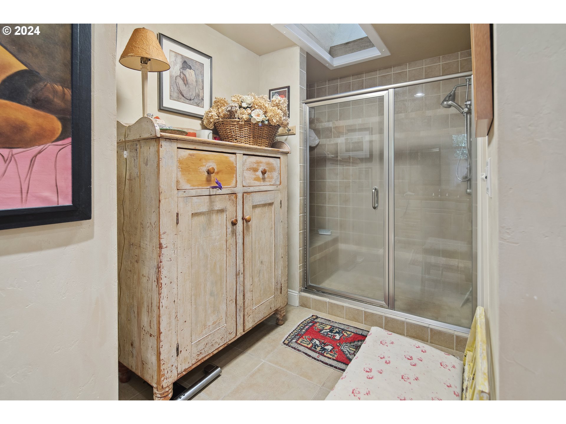 21545 Southwest Johnson Road West Linn, OR 97068 - Photo 18 of 43 a bathroom with a shower