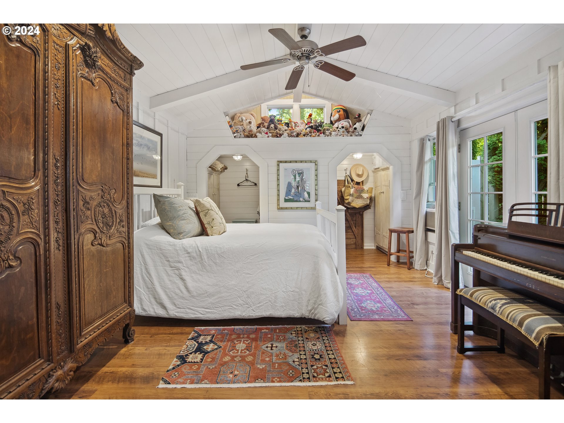 21545 Southwest Johnson Road West Linn, OR 97068 - Photo 28 of 43 a living room with furniture chandelier and a chandelier