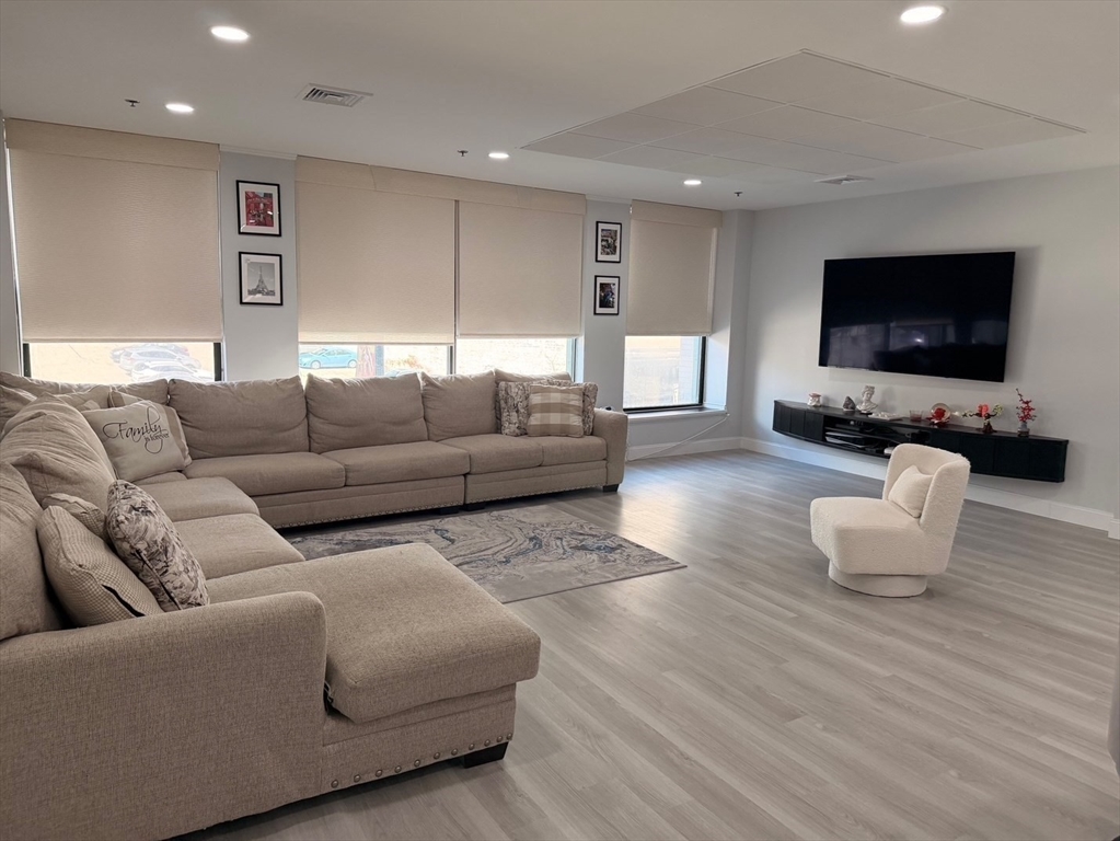 531 Main Street, Unit 201M Worcester, MA 01608 - Photo 6 of 16