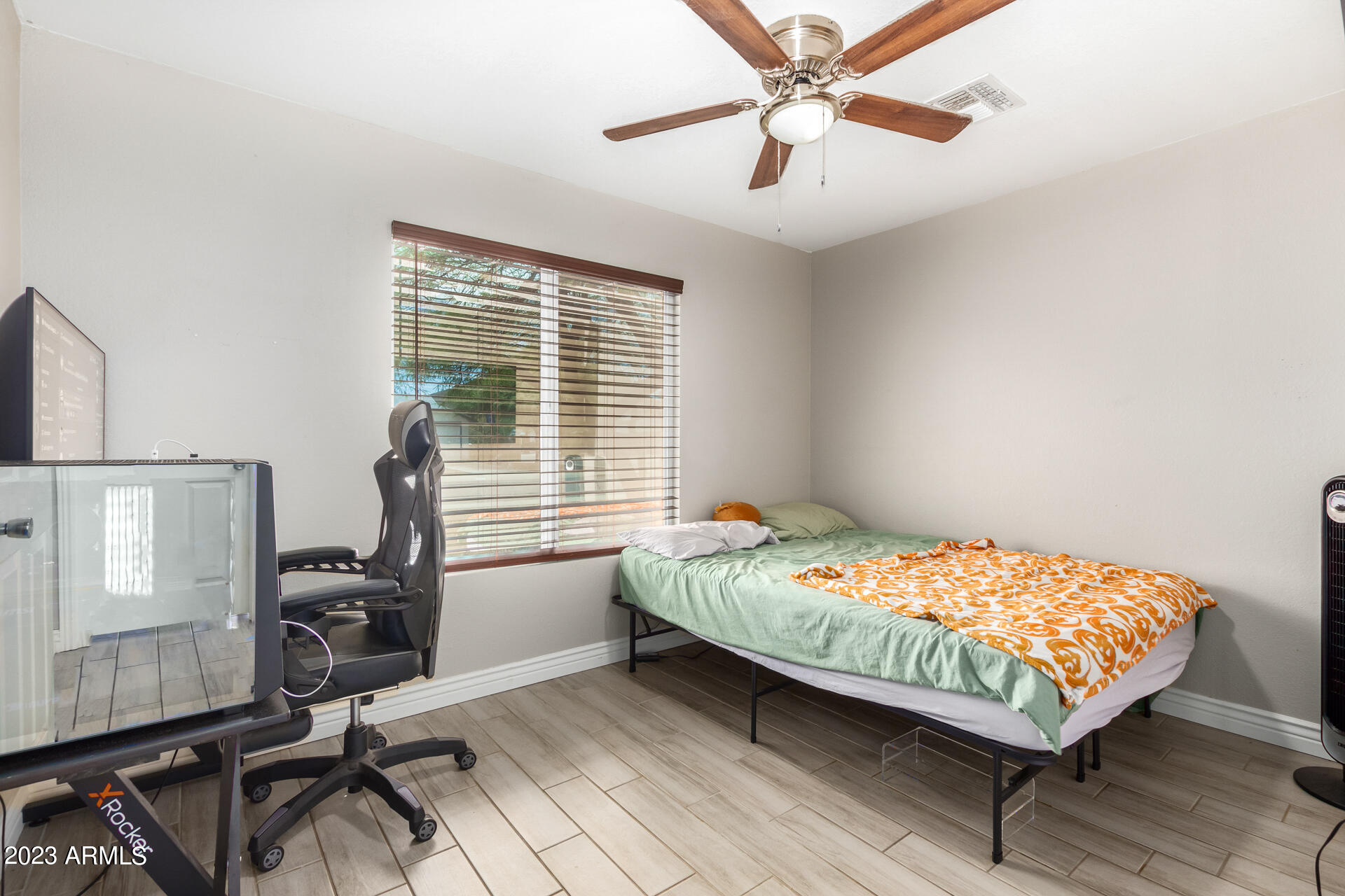 1906 East Grandview Road Phoenix, AZ 85022 - Photo 16 of 21 16 - Grandview