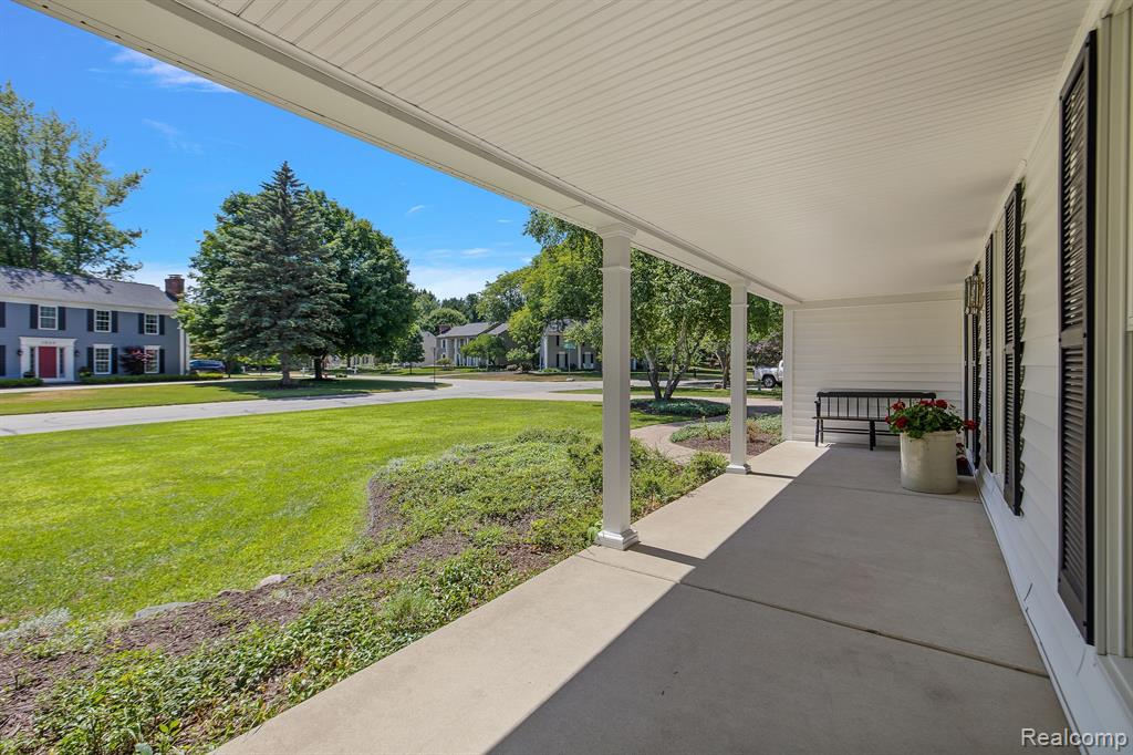 1300 East Fairview Lane Rochester Hills, MI 48306 - Photo 24 of 64