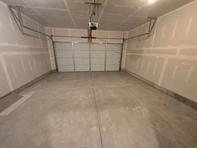 $3,250 | 24410 West Alexis Lane, Unit 54430, Plainfield, IL 60585