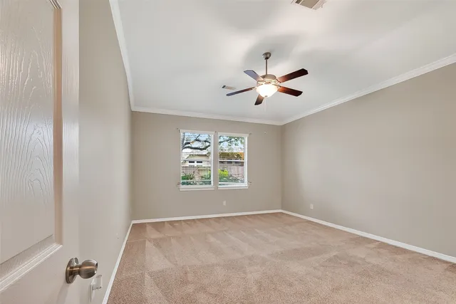 $3,200 | 3226 West Trail Drive, Pearland, TX 77584