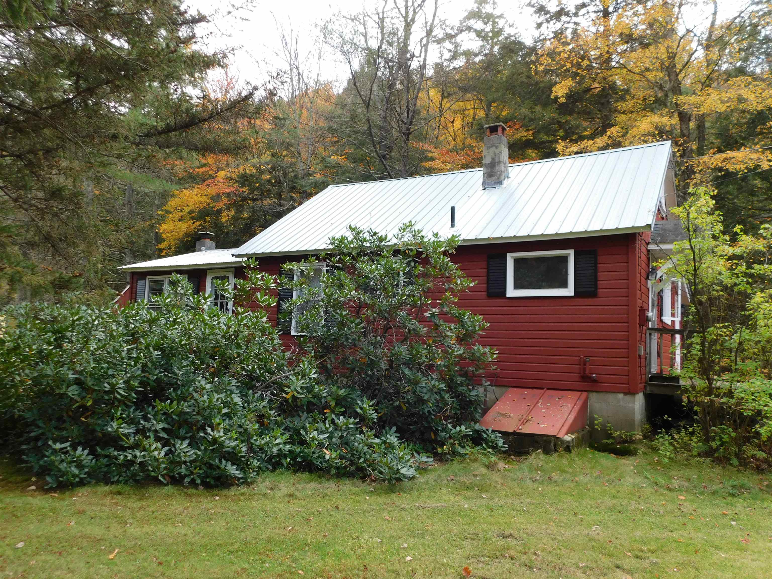 560 South Wardsboro Road Wardsboro, VT 05355 - Photo 4 of 28 Gallery Image 4