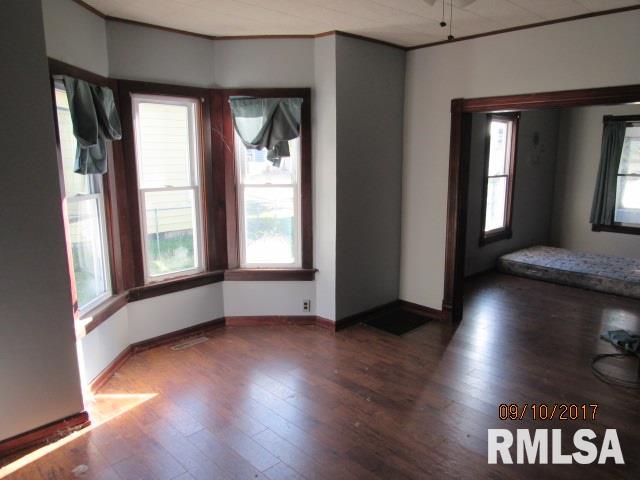 1818 3rd Street Moline, IL 61265 - Photo 4 of 11 Gallery Image 4