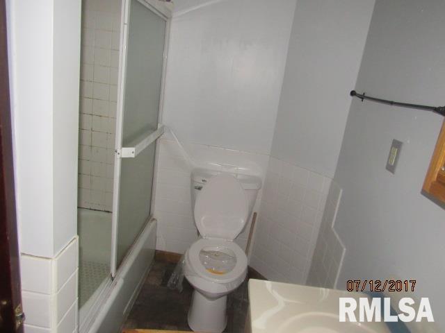 1818 3rd Street Moline, IL 61265 - Photo 9 of 11 Gallery Image 9