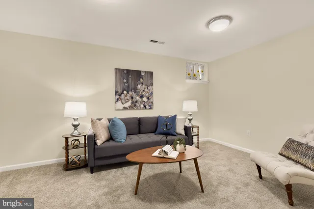 $589,900 | 2038 Derby Ridge Lane, Unit 35, Silver Spring, MD 20910