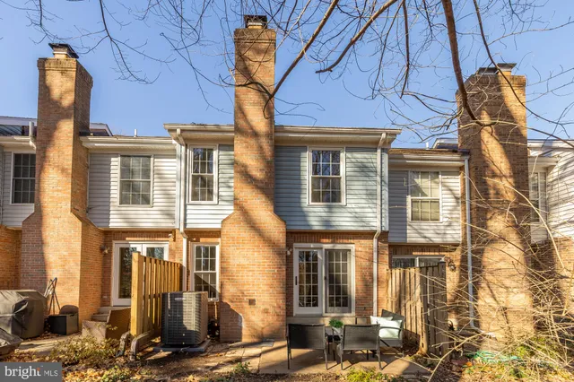 $589,900 | 2038 Derby Ridge Lane, Unit 35, Silver Spring, MD 20910