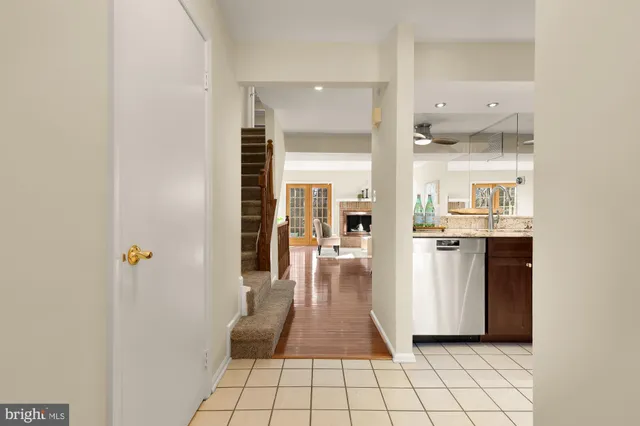 $589,900 | 2038 Derby Ridge Lane, Unit 35, Silver Spring, MD 20910