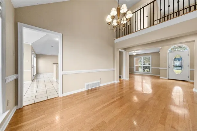 a view of livingroom with kitchen