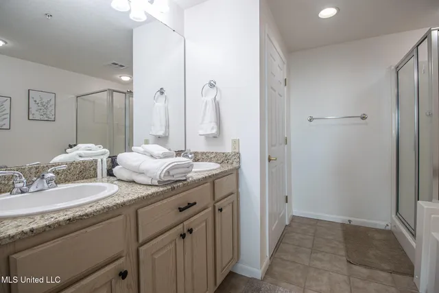 $380,000 | 2230 Beach Drive, Unit 307, Gulfport, MS 39507